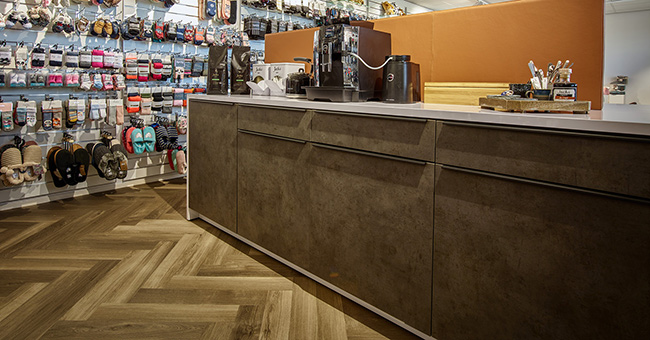 Maatwerk keuken in de showroom van Angro BV