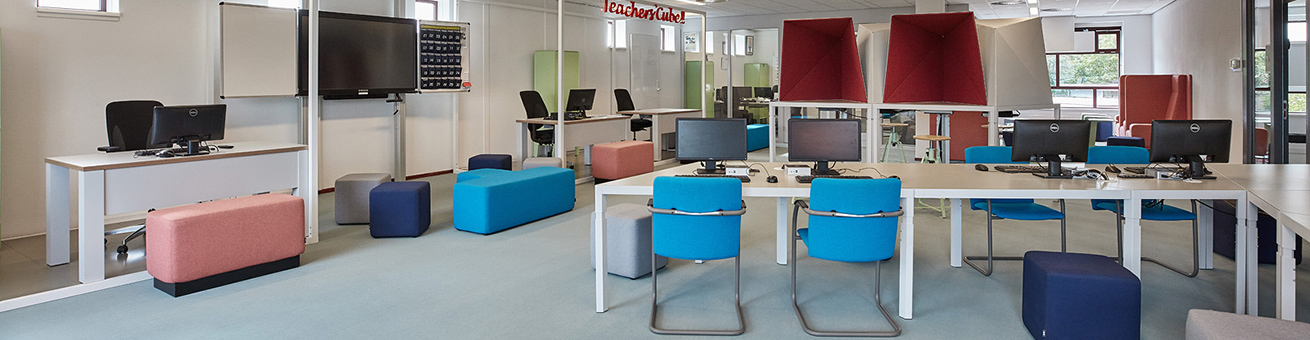 Inrichting Commanderij College met Trigon tafels en werkplekken, Dots en Cole Modus